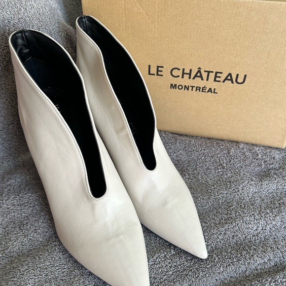 Never Worn! Soft Italian leather! Super trendy! Size 41 / 9. - Picture 2 of 3